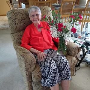 Meet your Posher, Debbie